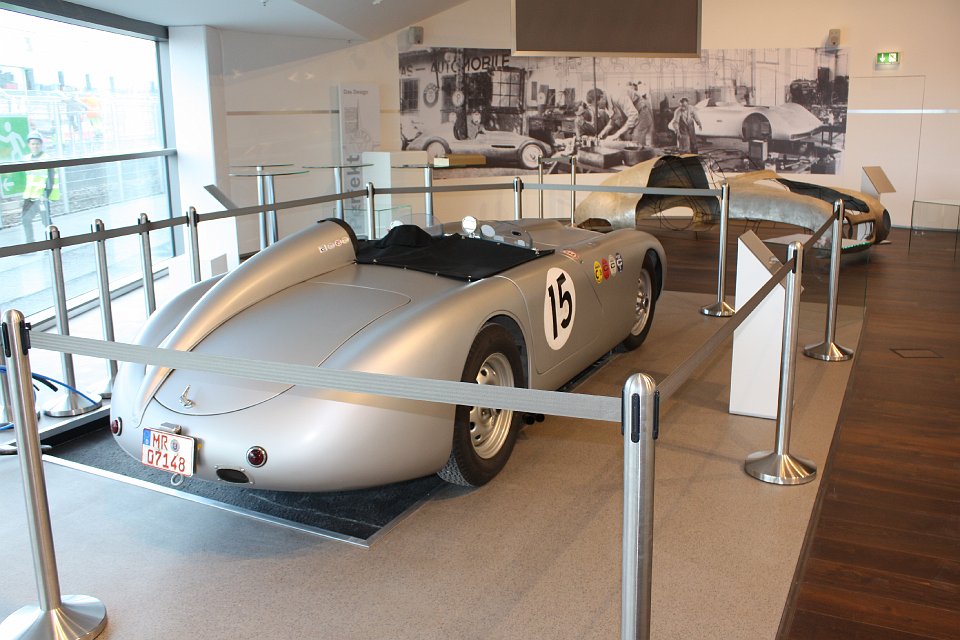 Radical  Bodypainting am N&uuml;rburgring (60) Brabham.JPG